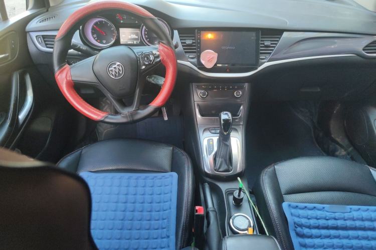 Used Buick Verano 2016 Hatchback 15S Automatic Ambition Model Center Console