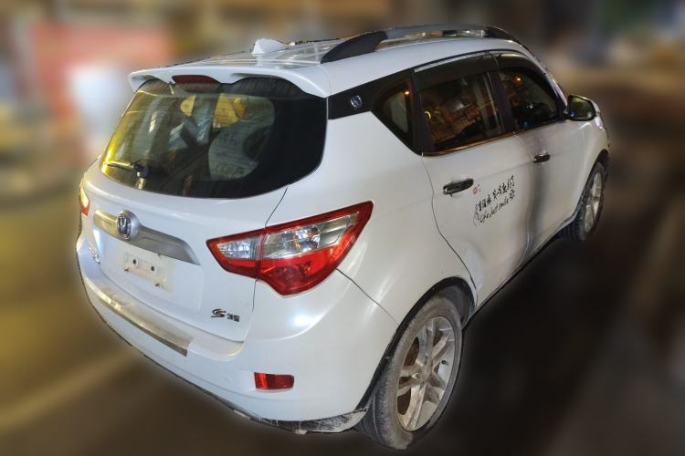 Used CHANGAN CS35 2014 1.6L Manual Luxury Model China IV Standard