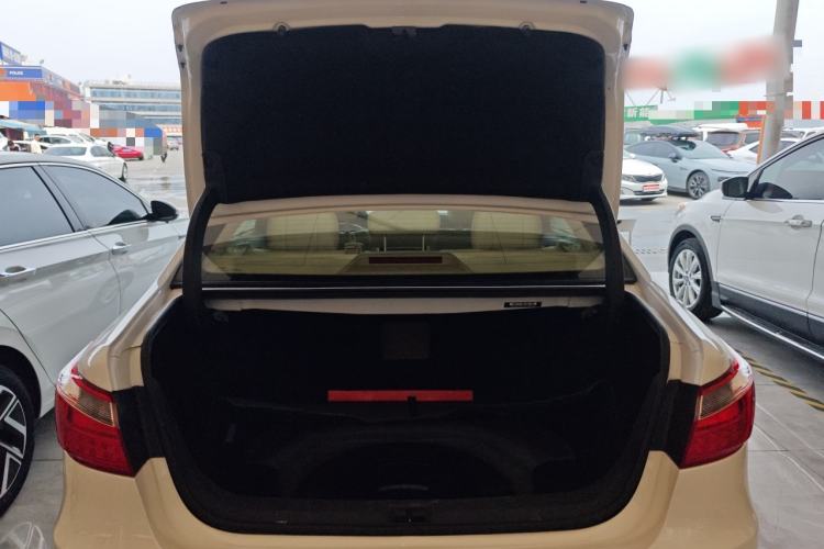 Used CHANGAN Raeton 2014 1.8T Automatic Elite Anniversary Edition China IV Standard
