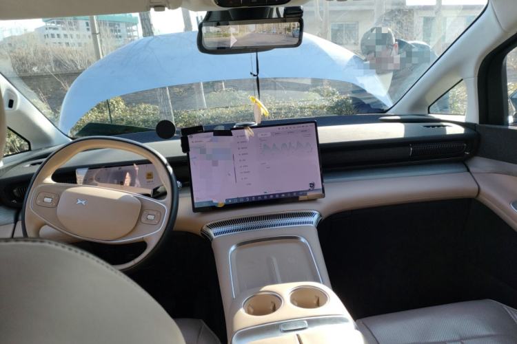 Used XPeng X9 2024 702 Ultra-Long Range Pro
