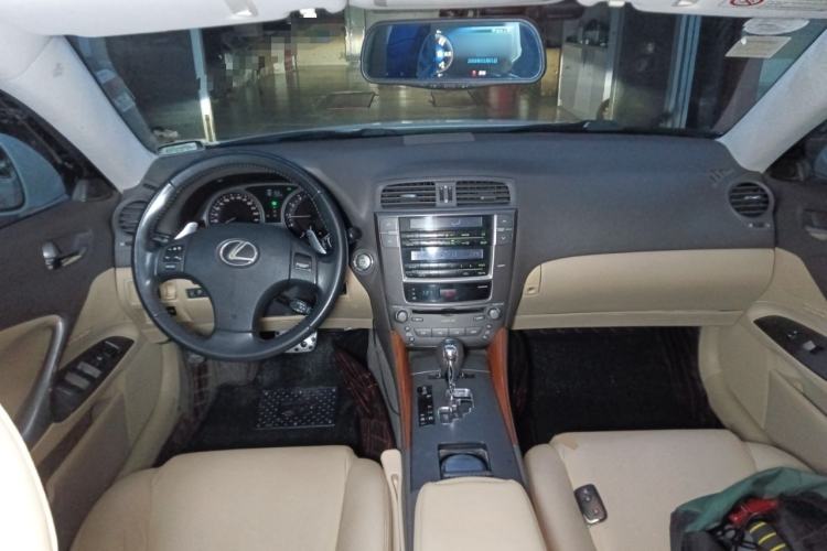 Used Lexus IS 2009 300
