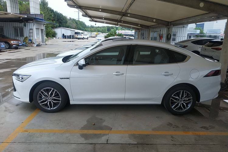 Used BYD Qin PLUS 2023 Champion Edition DM-i 120KM Beyond Model