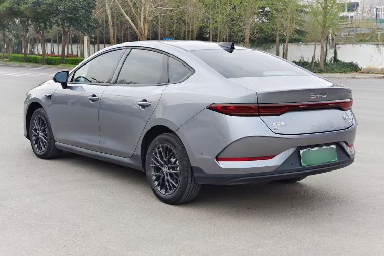 Used BYD Qin PLUS 2025 EV Smart Drive Edition 420KM Leading Model
