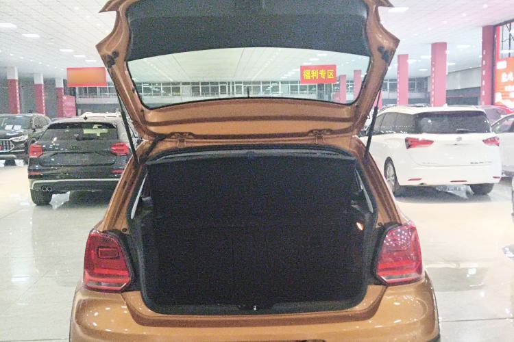 Used Volkswagen Polo 2014 1.6L Cross Polo Automatic