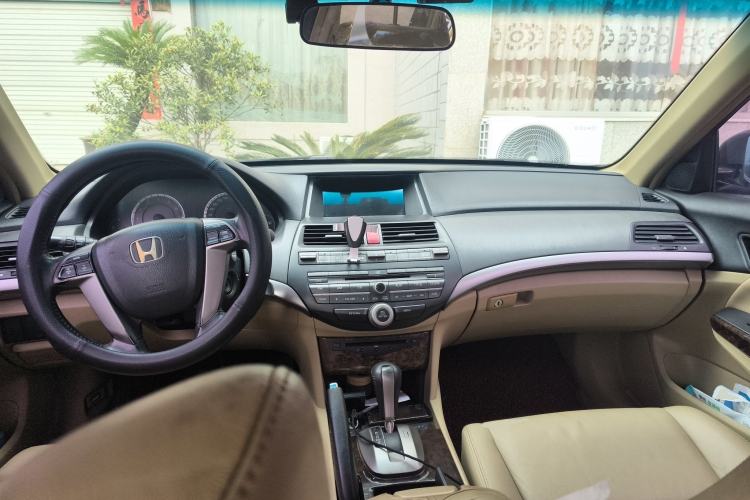 Used Honda Accord 2010 2.4L LX
