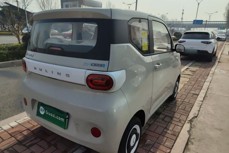 Used Wuling Hongguang MINIEV 2024 3rd Generation 215km Youth Edition
