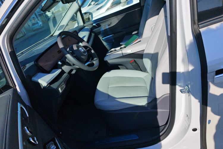 Used Buick GL8 2025 Lu Zun Deluxe Edition