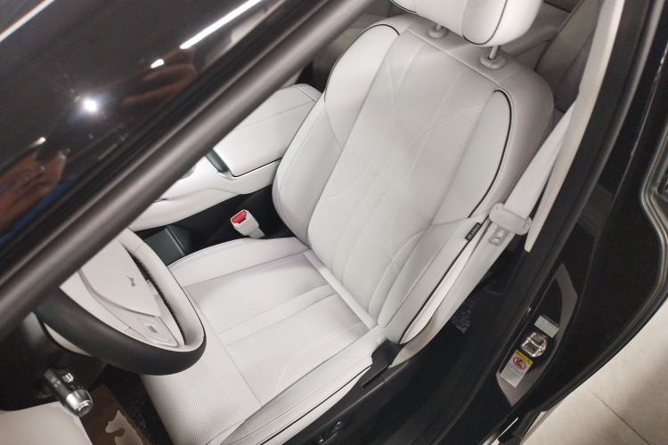 Used XPeng X9 2024 610 Long-Range Max
