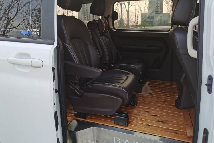 Used BAW Ruisheng Ace M7 2023 1.6L Long-wheelbase Business Version 7 Seats Interior 2