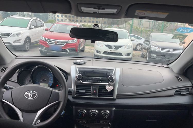 Used Toyota YARiS L Zhi Xuan 2015 1.5E Automatic Charm Edition Headliner