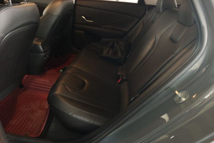 Used Hyundai Elantra 2021 1.5L CVT LUX Prestige Edition