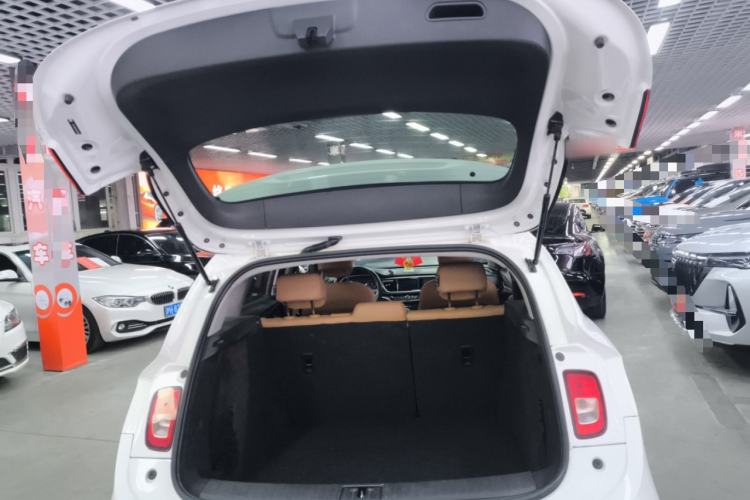 Used Buick Excelle GX 2018 18T Automatic Flagship Model Trunk