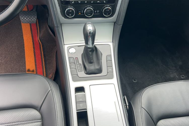 Used Volkswagen Passat 2015 1.8TSI DSG Prestige Edition
