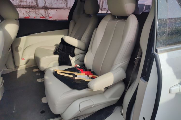 Used Buick GL8 2021 Land Cruiser Executive Class 652T Comfort Model