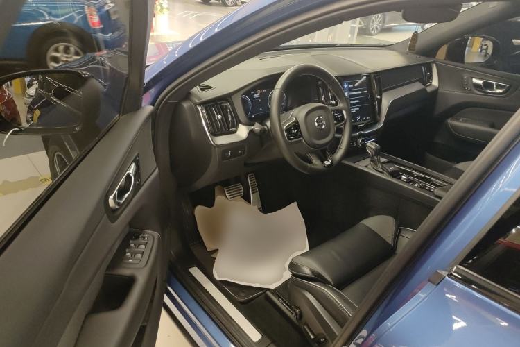 Used Volvo XC60 2020 T5 4x4 Smart & Dynamic Sport Edition