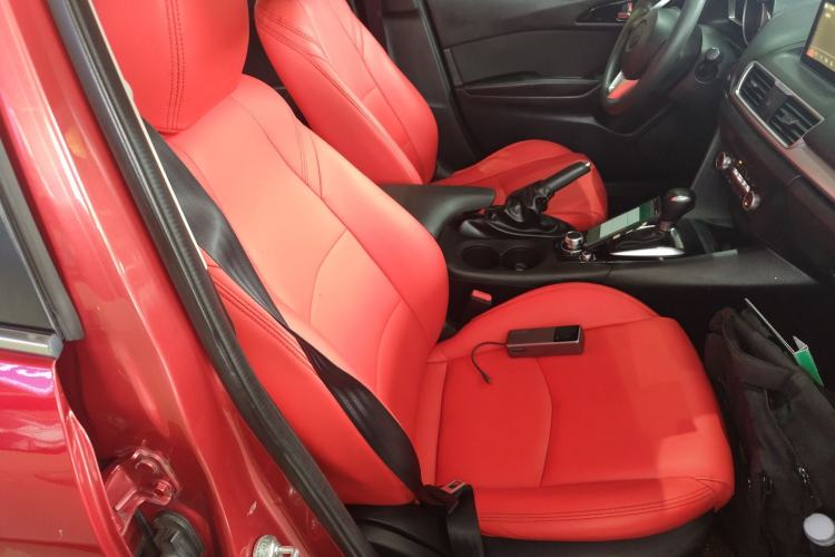 Used Mazda 3 Axela 2016 Sedan 1.5L Automatic Luxury Model Right Front Seat