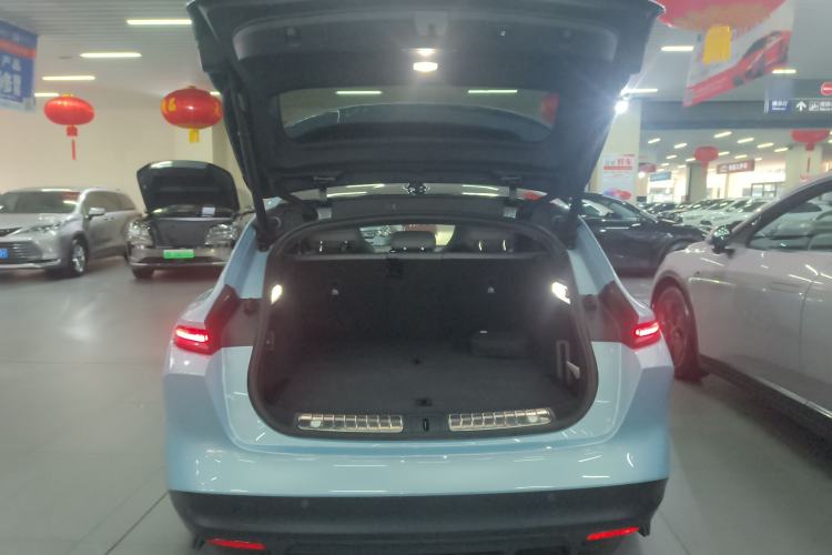 Used Nio ET5T 2023 75 kWh Touring Trunk