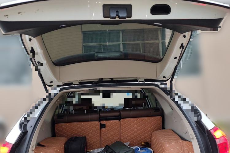 Used BYD Tang New Energy 2015 2.0T Four-Wheel-Drive Flagship Model Trunk