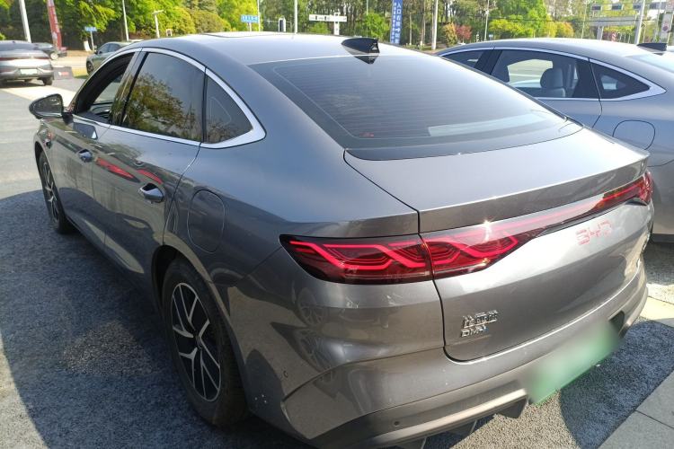 Used BYD Qin L 2025 DM-i Smart Drive 120KM Leading Model
