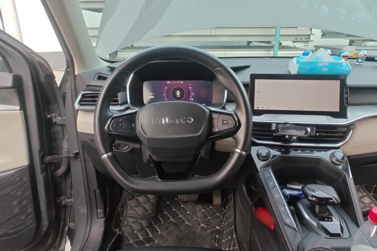 Used Lynk & Co 06 EM-P 2022 PHEV 84 km Range Pro Version Steering Wheel