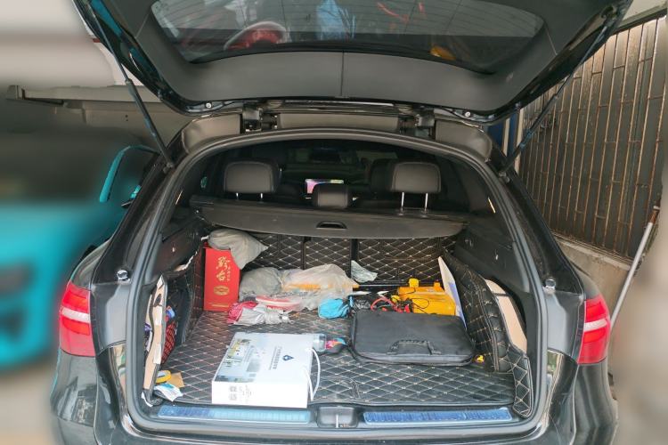 Used Mercedes-Benz GLC 2017 GLC 300 4MATIC Sport Edition Trunk