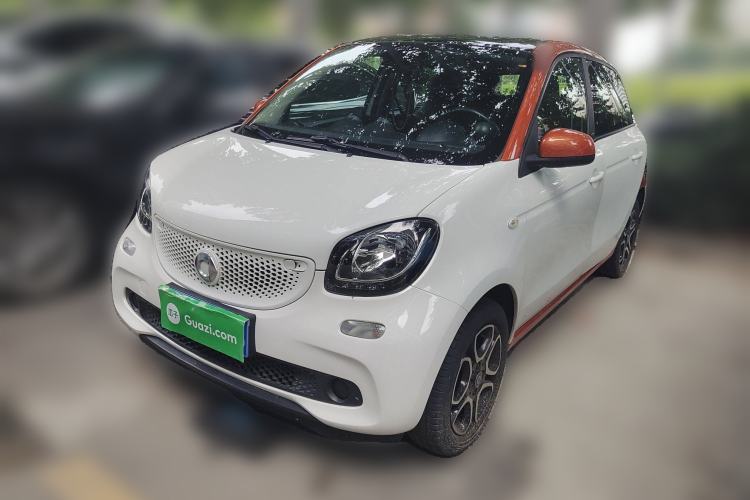 Used smart forfour 2016 0.9T 66 kW Pioneer Edition