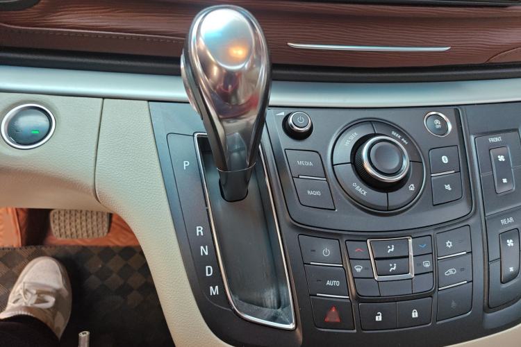 Used Buick GL8 2018 28T Luxury Model China VI Standard