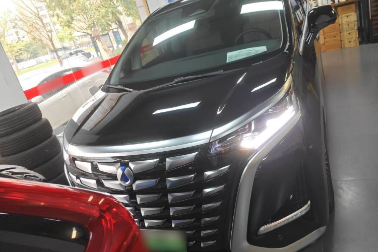 Used Denza D9 2024 DM-i 980 Four-Wheel Drive Prestige Model
