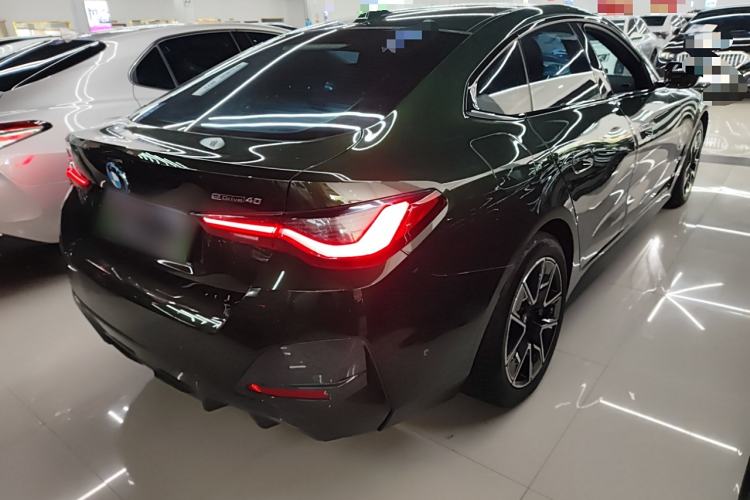 Used BMW i4 2023 eDrive40
