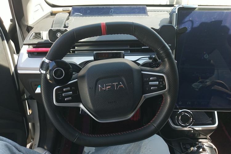 Used NETA V 2021 Long-Range Entertainment Edition Upgrade Model