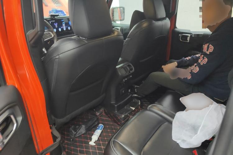 Used Jeep Wrangler 2018 2.0T Sahara Four-Door Edition