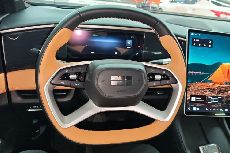 Used Geely Galaxy L7 2024 1.5T 115 km PLUS Dragon Edition Steering Wheel