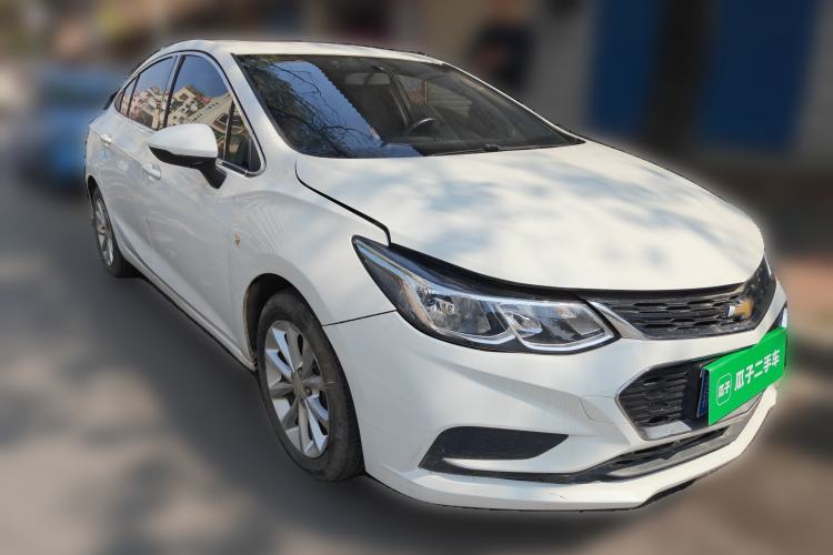 Used Chevrolet Cruze 2018 320 Automatic Pioneer Sunroof Edition
