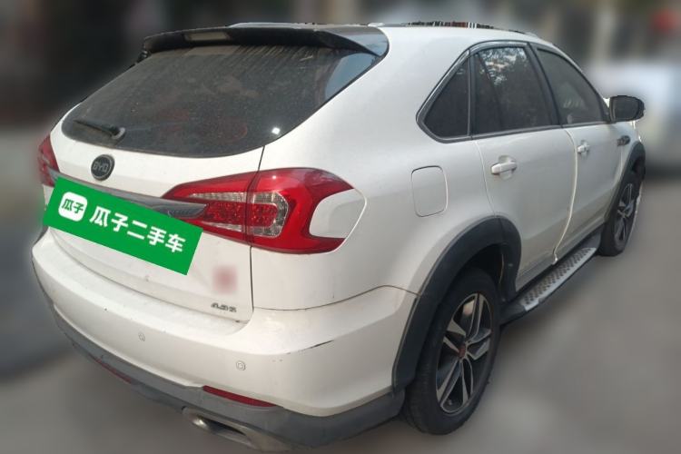 Used BYD Tang New Energy 2015 2.0T Four-Wheel-Drive Flagship Model