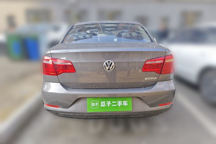 Used Volkswagen Bora 2013 1.6L Manual Fashion Edition