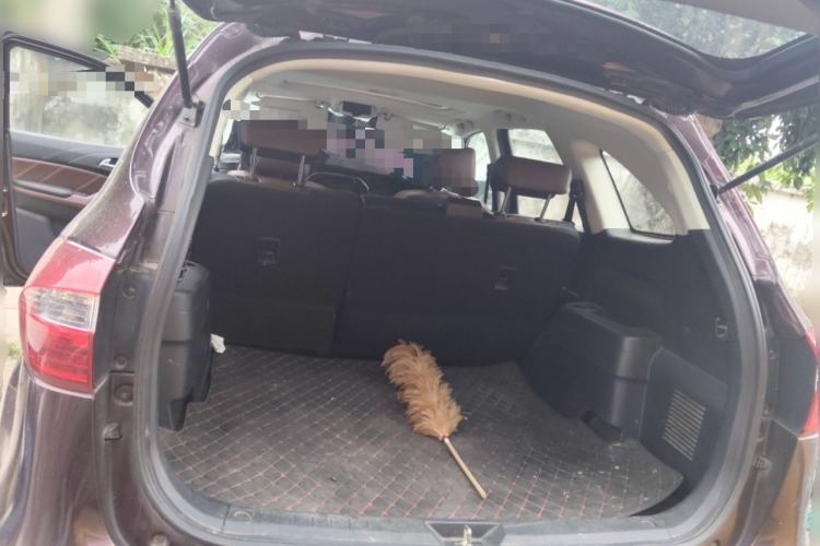 Used JMC Yusheng S350 2016 2.0T Automatic Two-Wheel Drive Gasoline Luxury Version with Sunroof 5 Seats Trunk