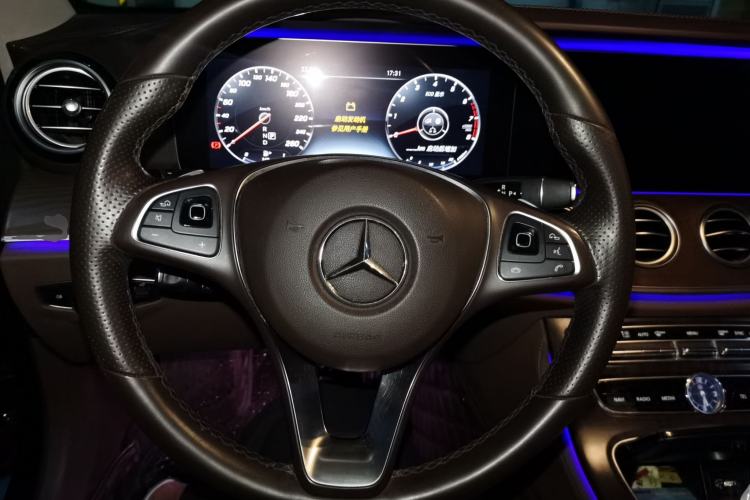 Used Mercedes-Benz E-Class 2016 E 200 L
