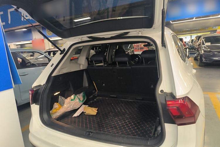 Used Volkswagen Tiguan L 2017 330TSI Automatic Two-Wheel Drive Luxury Edition