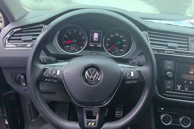 Used Volkswagen Tiguan L 2019 330TSI Automatic Two-Wheel Drive Panoramic Comfort Edition China VI Standard Steering Wheel