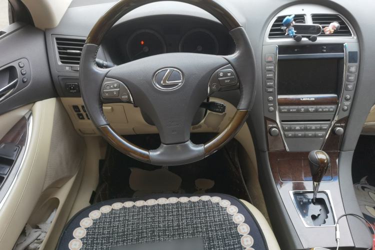 Used Lexus ES 2010 240 Luxury Edition