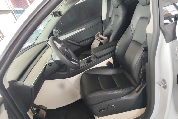 Used Tesla Model Y 2024 Rear-Wheel-Drive Version Left Front Seat