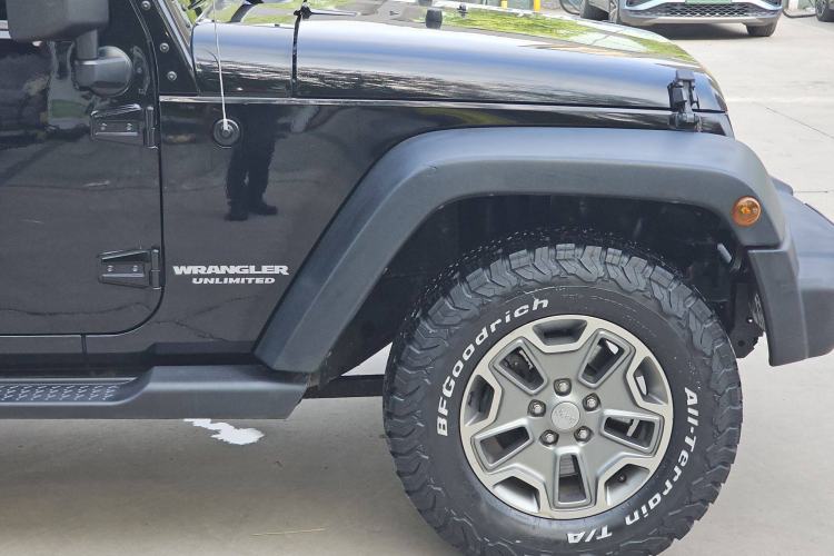 Used Jeep Wrangler 2013 3.6L Sahara Four-Door Edition