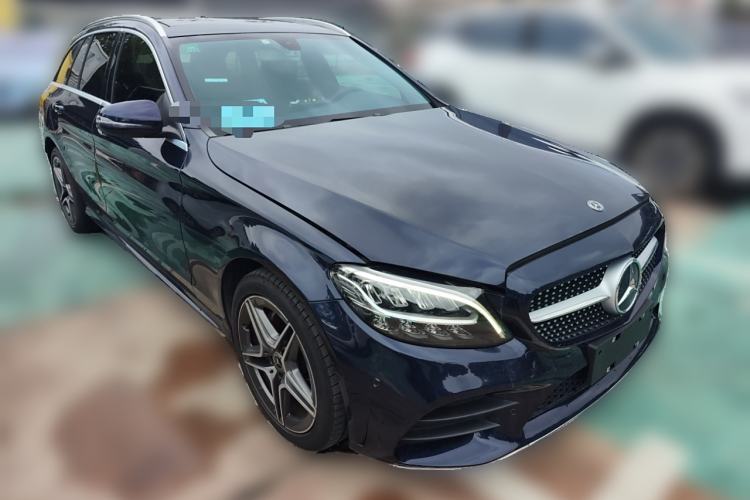 Used Mercedes-Benz C-Class 2019 C 260 Estate Front Right 45 Deg