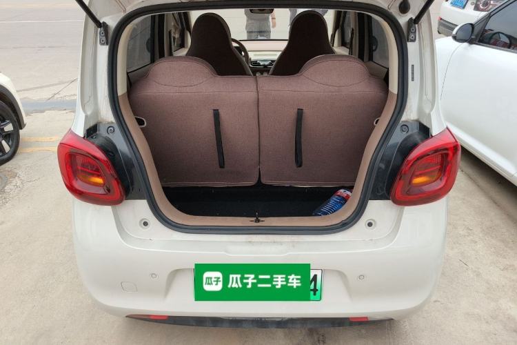 Used Wuling Hongguang MINIEV 2025 Four-Door Version Advanced Edition Trunk