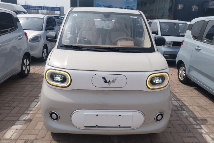 Used Wuling Hongguang MINIEV 2024 3rd Generation 215km Youth Edition Front
