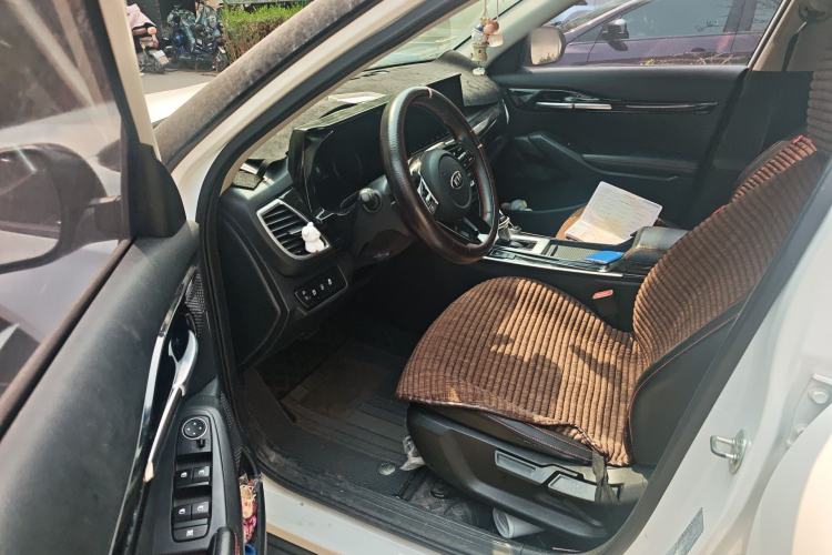 Used Kia KX3 2020 1.5L CVT Trend Edition Driver Seat