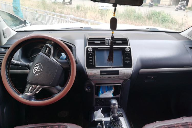 Used Toyota Prado 2019 3.5L Automatic TX-L Deluxe Edition with Rear-Mounted Spare Tire Center Console