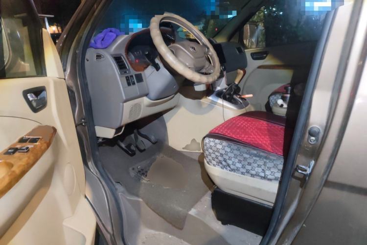 Used Foton Scenic G5 2019 2.0L New Express 7-Seater 1TZ
