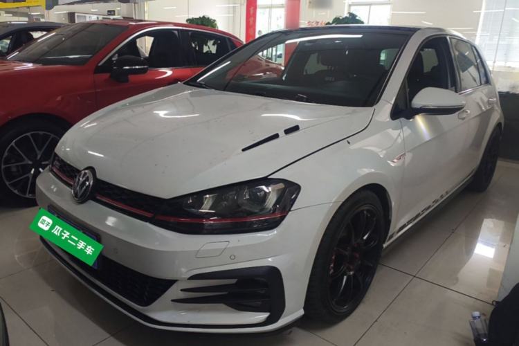 Used Volkswagen Golf GTI 2016 2.0 TSI GTI Guazi used car, China used car export, Used car for sale, Used cars, Cheapest cars for sale