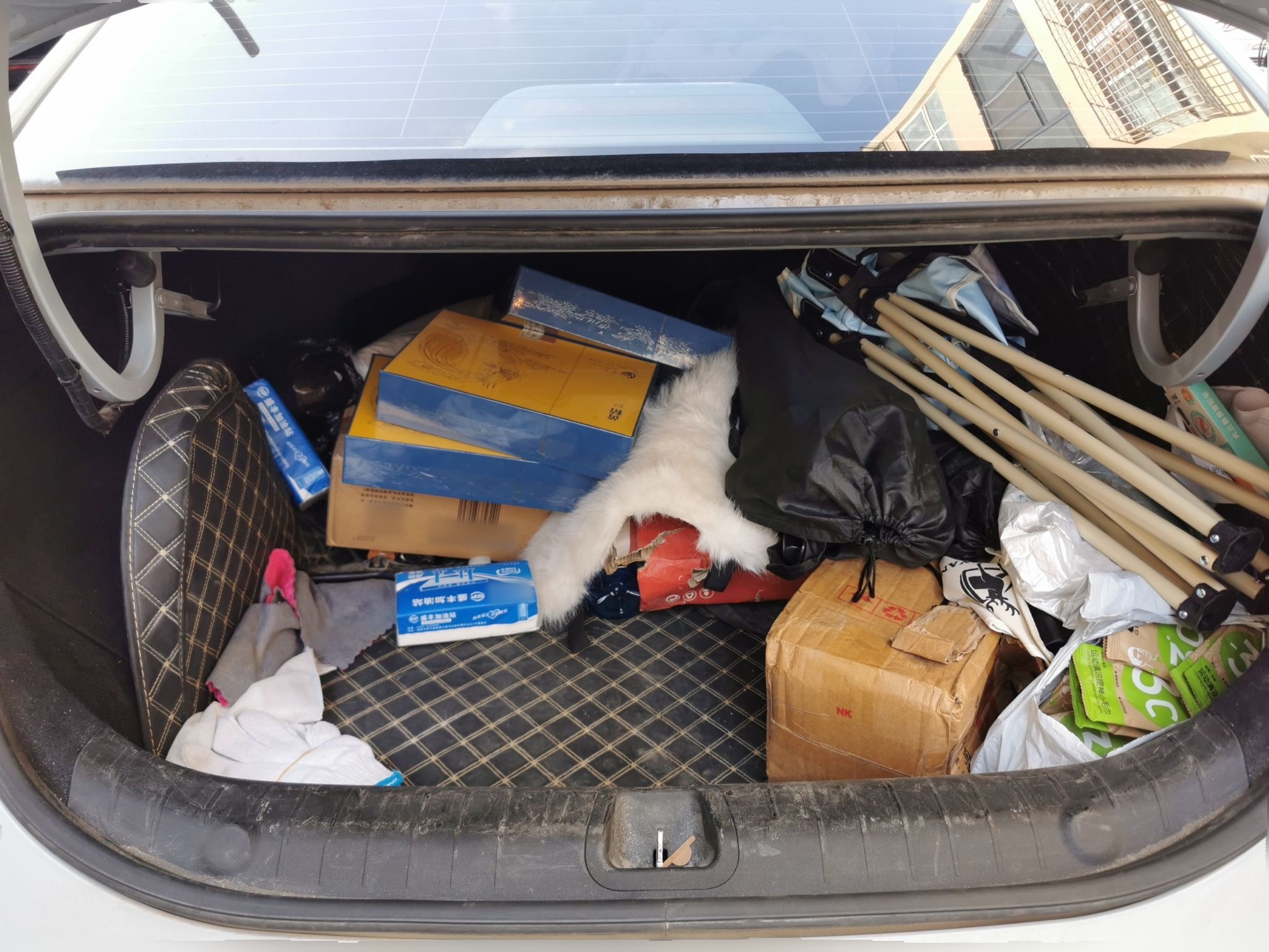 Geely Auto Emgrand L HiP 2022 1.5TD-DHT Pro 100KM Super Rui — снимка 19